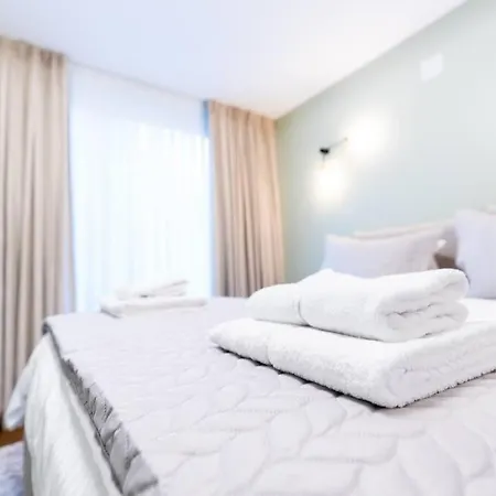 Apartment Flat In Brasov, *